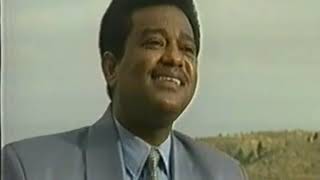 Sudanese Singer Hyder PortSudan singing Sami Berhanes Song [upl. by Brook]