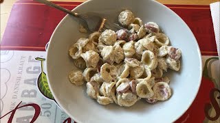 RICETTA SVUOTA FRIGO PASTA CON ROBIOLA AL TARTUFO E WÜRSTEL [upl. by Georgianne561]