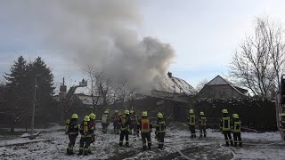 Heißer Einsatz für die Feuerwehr Brand in Swingerclub [upl. by Nilcaj888]