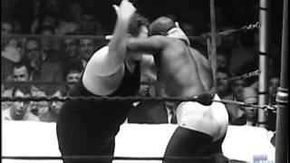 Bearcat Wright vs Big Moose Cholak 04141961 [upl. by Ravel]