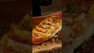 Crispy and Cheesy garlic bread 🇺🇸🇮🇹 [upl. by Bremen]