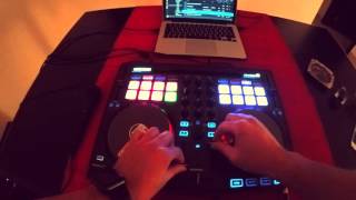 Mixing with Reloop Beatpad 2 [upl. by Scottie]