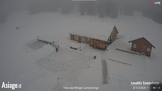 Nevicata in diretta dal Rifugio Campolongo del 5122020 [upl. by Aerdnaxela]