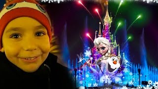 VLOG  ÉMOTION à Disney Dreams® fête Noël avec La Reine des Neiges ❄️ [upl. by Duval]