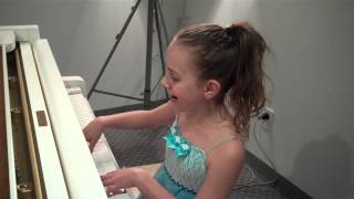 9 yr old girl Capri plays piano amp sings Let It GoAmazing [upl. by Ahseined857]