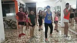 Buzina Zumba [upl. by Kimmi]