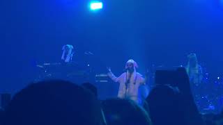 앤마리 내한 떼창 Anne Marie  Rockabye amazing crowd singalong rabbit hat 190413 [upl. by Bitthia93]