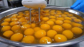 촉촉한 반숙 소시지 오므라이스  egg sausage omelette  korean street food [upl. by Iak213]