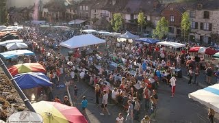 Najac  les marchés nocturnes et gourmands de lété en Aveyron [upl. by Eneloj34]