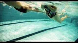 natation éducatif brasse serrer les coudes contre les côtes [upl. by Notnirt]