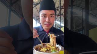 Laksa Sarawak dan mi kolok senawang [upl. by Akinwahs]