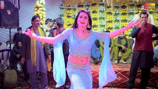 Gallan Pakiyan Ho Gaiyan Teriyan Te Meriyan  Madam Chand Wedding Dance Show 2024 [upl. by Devonne]