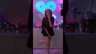 Do you ever just… randomly dance to songs… 😅 fyp coolforthesummer demilovato dance dancevideo [upl. by Sinnoda]