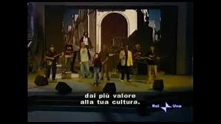 Sud Sound System ospite di A Celentano a Rockpolitic quotLe Radici Ca Tieniquot [upl. by Tricia]