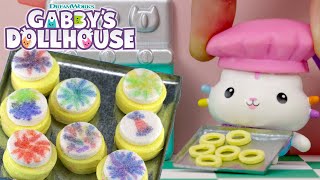 🍪 Making Sprinkle Surprise Cookies with Cakey 🎉  GABBYS DOLLHOUSE TOY PLAY ADVENTURES [upl. by Nodyl140]