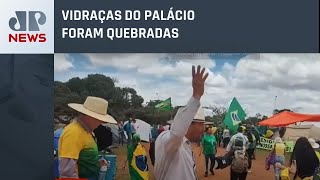 URGENTE Manifestantes invadem Congresso Nacional Palácio do Planalto e STF [upl. by Bonaparte]