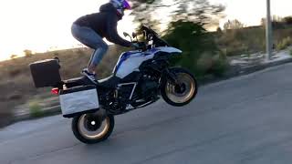 BMW R1250 GS HP TEST WHEELIE STOPPIE [upl. by Mcgraw668]