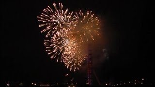 New Year Eve 2013 Fireworks at London Eye [upl. by Enelad]