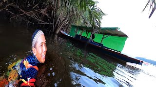 JACKPOT 72 Juta setelah perahu karam mancing tak dapat udang sampai kamera nyebur ke sungai [upl. by Eleanor]