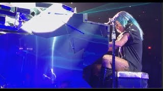 Lady Gaga Cry Singing Shallow in Las VEGAS Enigma TRADUÇÃO [upl. by Rednasxela58]