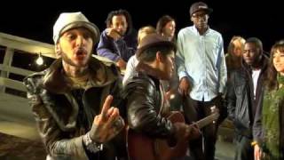 Travie McCoy Billionaire ft Bruno Mars LIVE ACOUSTIC [upl. by Notgnimer]