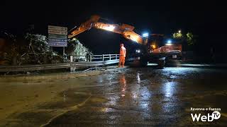 Alluvione ponte Senio a Cotignola chiusa viabilità [upl. by Gawen]