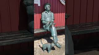 Sculpture quotRuffagubbequot 2015 by Jonas Högström Mölle harbour Mölle Sweden sweden sverige [upl. by Enenej]