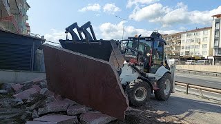 Hidromek HMK 102B Beko Loder Ön Kova ile Beton Söküyor [upl. by Llenrrad838]