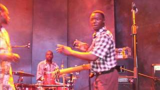 Macheso  Amai vaRubhi [upl. by Enirehtacyram117]