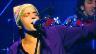 Rachid Taha  Ya Menfi Live 2001 [upl. by Easlehc350]