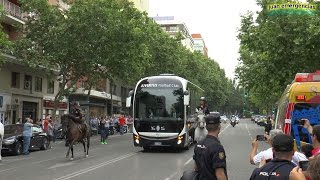 Arrivo autobus della Juventus allo stadio Santiago Bernabeu 13 05 2015 [upl. by Saturday312]