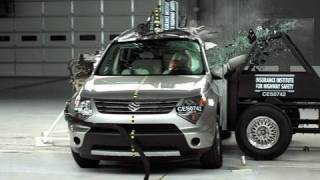 2008 Suzuki XL7 side IIHS crash test [upl. by Margie487]