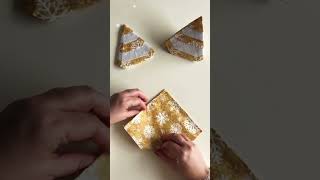 Pliage de serviettes en forme de sapin pour Noël 🎄 loisirs créatifs pour Noël 🎅 Facile et rapide [upl. by Etti105]