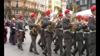 Fronleichnamsprozession auf dem Stephansplatz in Wien [upl. by Anayi]