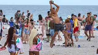 After pandemic chaos in 2021 crowds of spring breakers return to South Beach [upl. by Arratoon978]