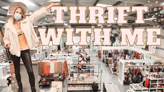 THRIFT WITH ME TO THE BIGGEST CHARITY SHOP IN THE UK OXFAM THRIFTING VLOG LARA JOANNA JARVIS 2020 [upl. by Savinirs148]