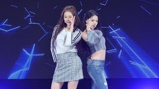 181025 라임소다 LIMESODA 혜림 Hyerim 사천 위문열차 공연 직캠 [upl. by Ailel]