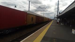 66305 passing through Ely on the 4M33 birch coppice  Felixstowe north FLT [upl. by Brynna]