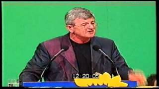 Joschka Fischer auf dem KosovoSonderparteitag in Bielefeld 1999 [upl. by Blight]