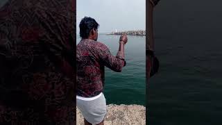 Unique Way of Catching Fishes Instantly fishing fishingvideos thoondilulagam seafishing [upl. by Ettari]