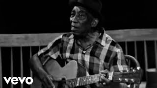 Mississippi John Hurt  You Got To Walk That Lonesome Valley Live [upl. by Suivatal]