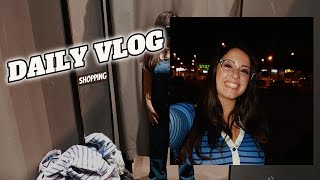 DAILY VLOG ASSURDO  SHOPPING INSIEME  TUTTO NON PREVISTO [upl. by Nolra624]