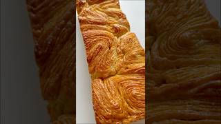 Une brioche feuilletée pour les gourmands😋 bakedgoods patisseriebakery pastry food homemade [upl. by Nivrac]