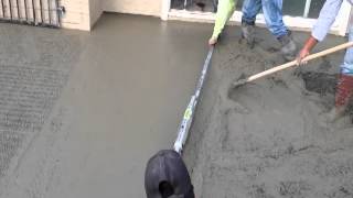 Rattle Stick vibrating a screed Ask for one at your supply house [upl. by Dori]