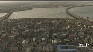 Nigéria  bidonville de Makoko à Lagos [upl. by Salot]