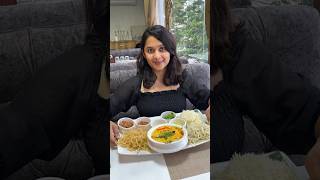 Khow suey Ye Konsi dish hai bingelife indianfoodbloggers [upl. by Atnoek204]