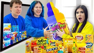 BLUE VS YELLOW FOOD CHALLENGE  EATING ONLY 1 COLOR OF FOOD IN 24 HOURS BY SWEEDEE [upl. by Sorkin213]