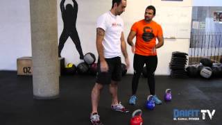 Kettlebell Swing Ruso y Americano crossfit  Técnica Correcta [upl. by Gabriellia]