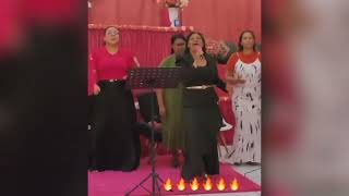 Cantora Renilde cantando na igreja da pastora Fernanda 🔥 [upl. by Anisamot]