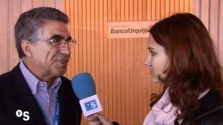 Entrevista al ex tenista Manuel Orantes en el Barcelona Open Banc Sabadell 2011 [upl. by Dlaregztif921]